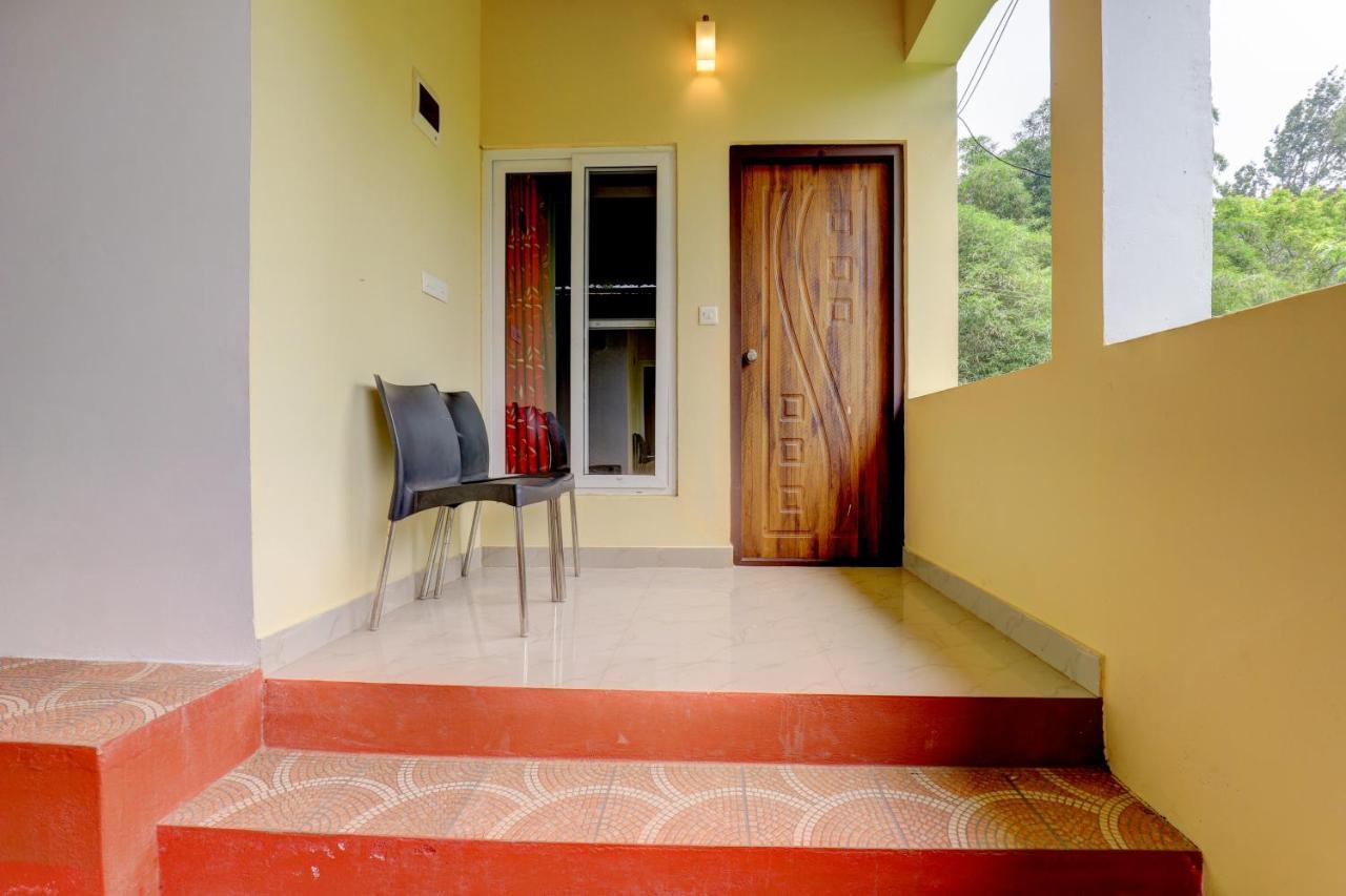 ماديكيري Ezzenza Areca Resort المظهر الخارجي الصورة